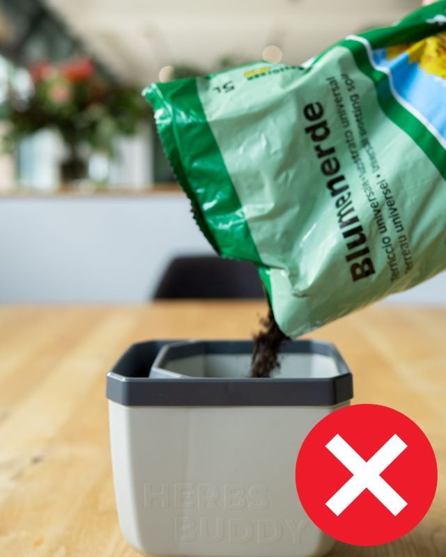 Gusta Herbs Buddy Grey Planter